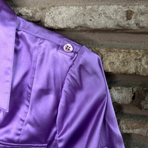 BCBGMaxAzria Purple 100% Silk Short Sleeve Blouse Size Medium - Picture 5 of 9
